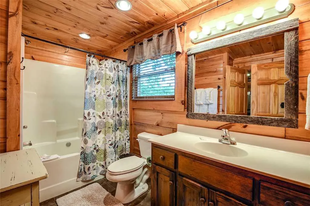 Holiday home Southern Sweet T - Two Bedroom Cabin *