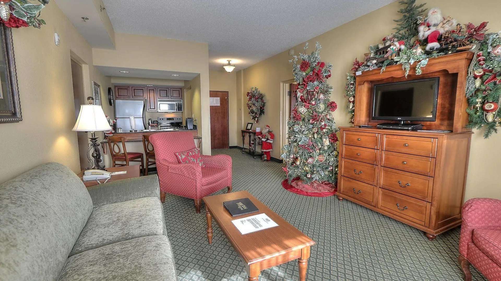 The At Christmas Place 4* Pigeon Forge