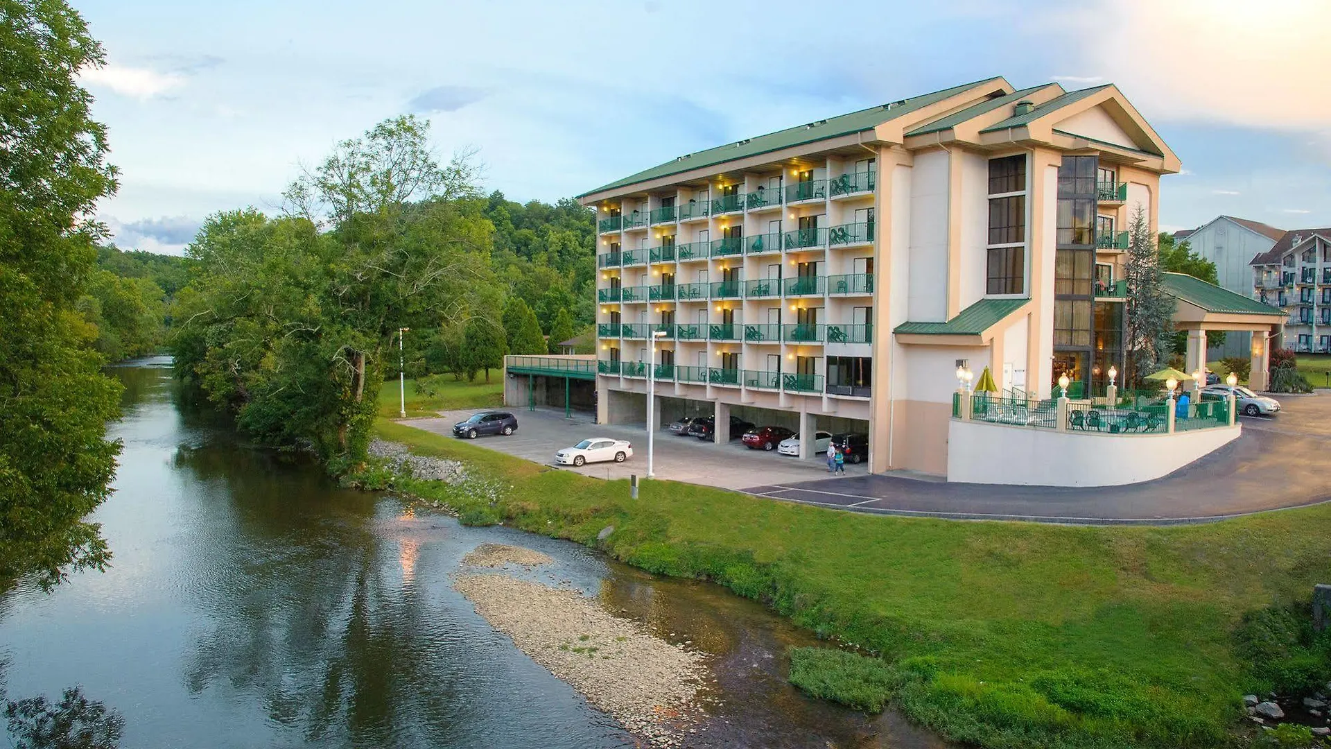 Pigeon River 3* Pigeon Forge