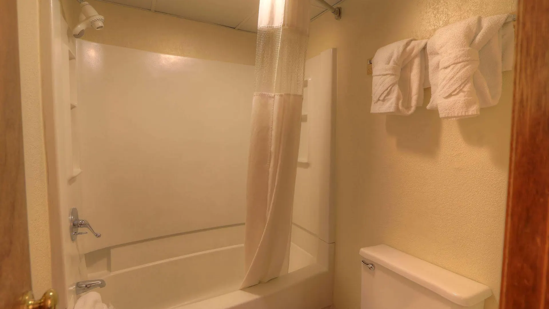 Hotel Days By Wyndham South 2*