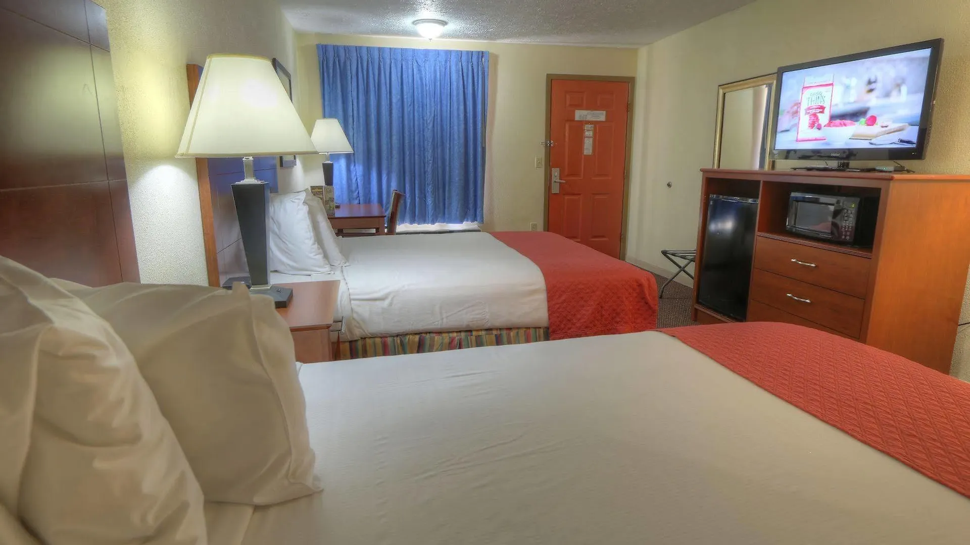 Days By Wyndham South Hotel