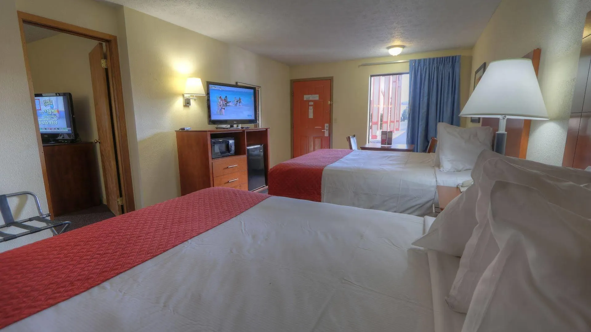 Days By Wyndham South Hotel