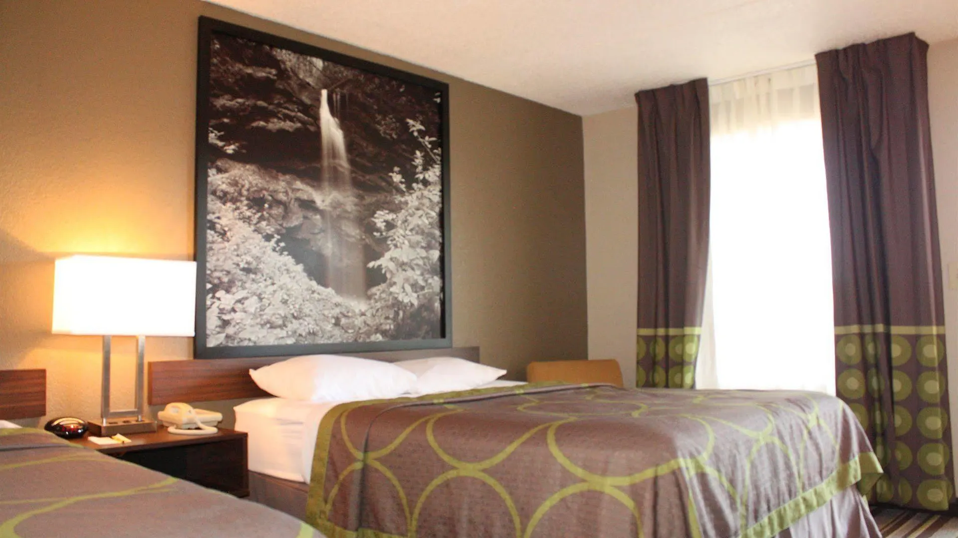 Hotel Super 8 By Wyndham Pigeon Forge-emert St Pigeon Forge