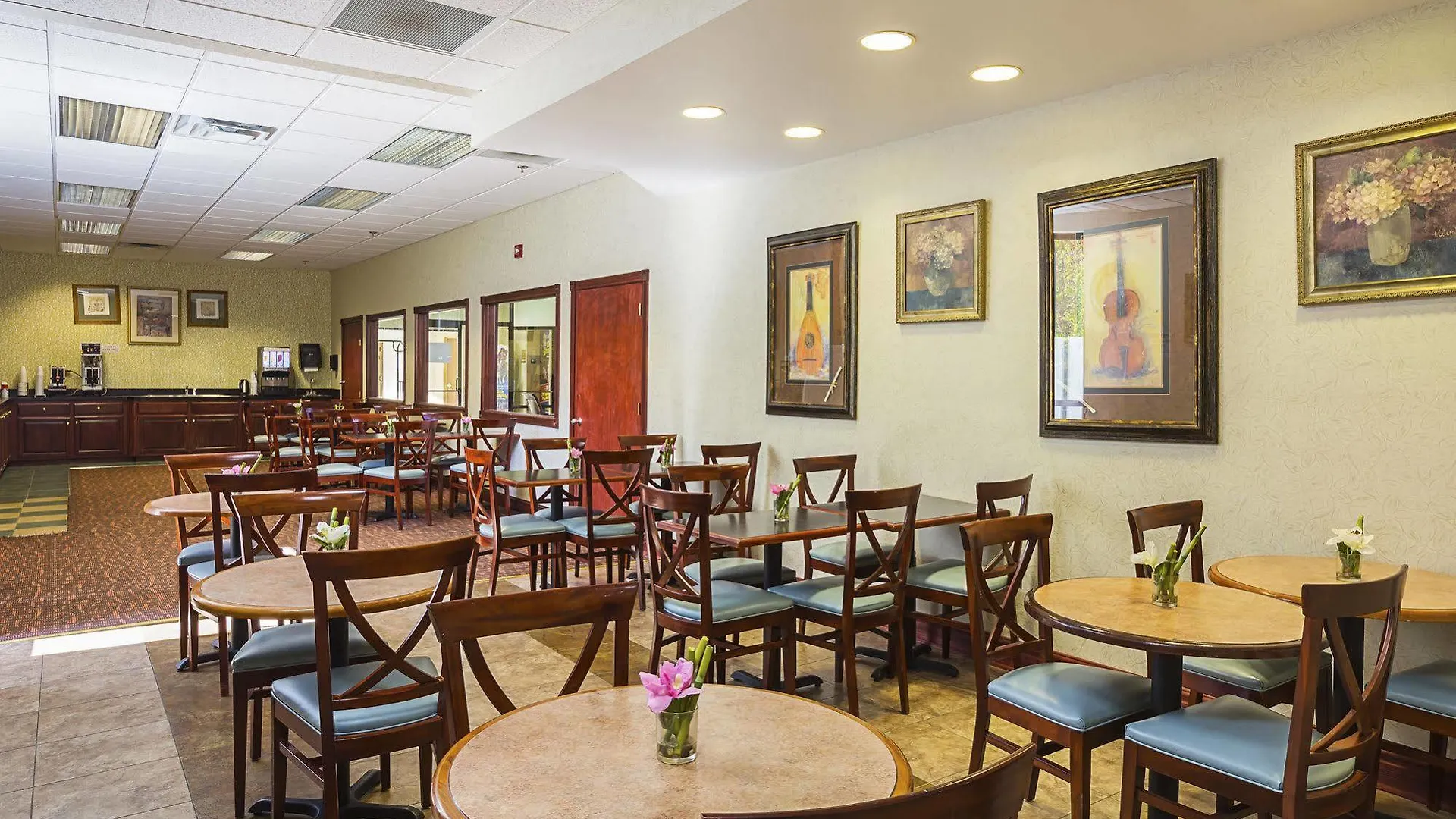 Hotel River Bend - 2*