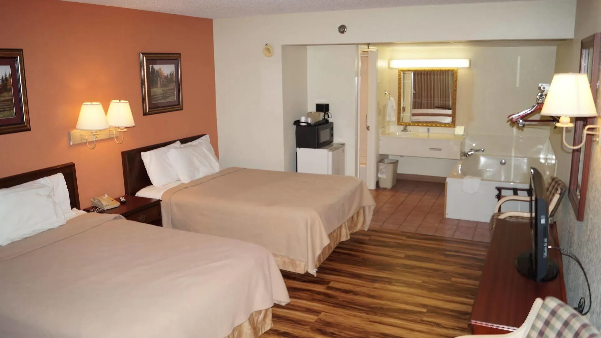 Bear Mount & Otel
