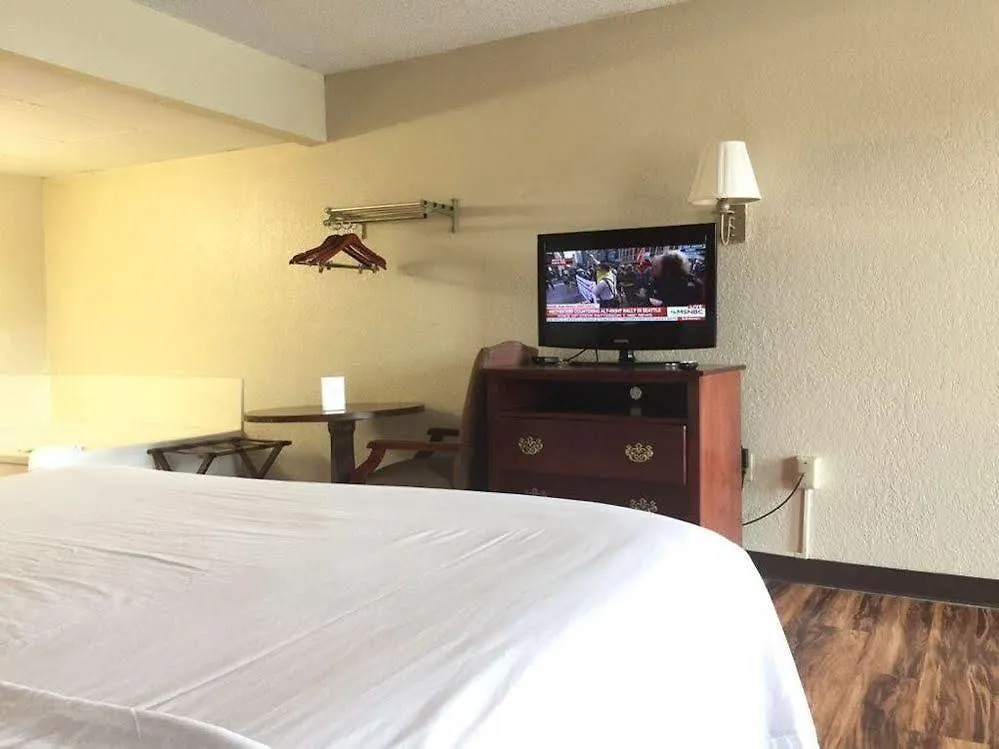 Otel Bear Mount & 2*