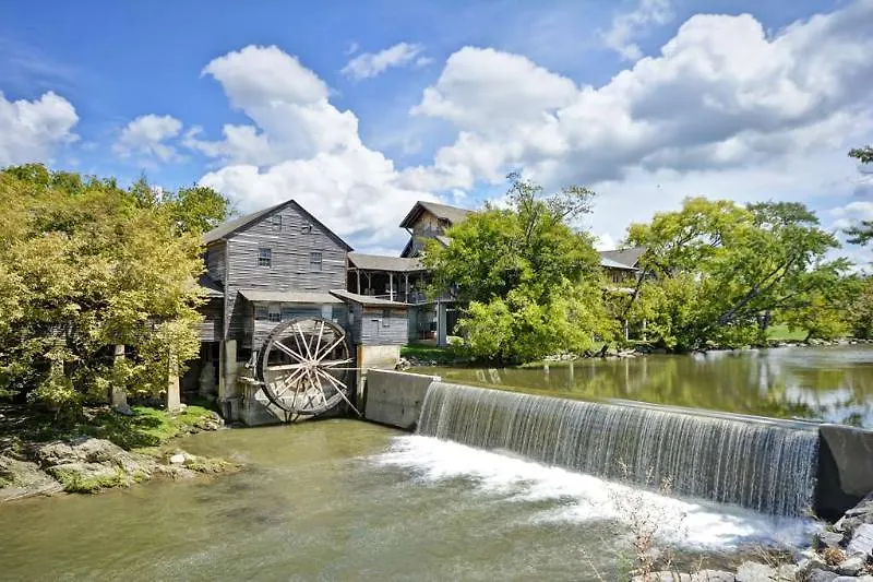 Home2 By Hilton Pigeon Forge