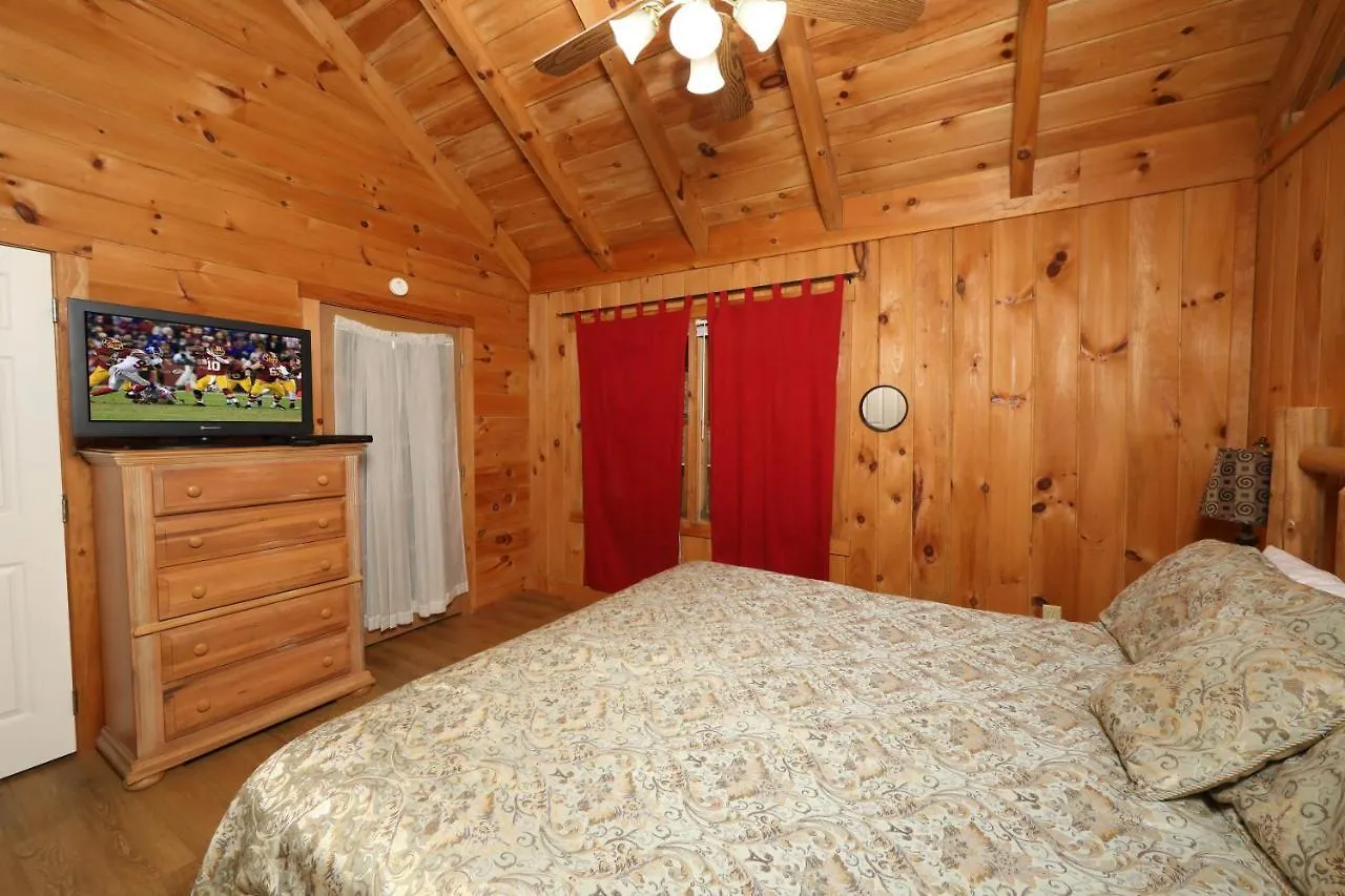 Creekside Tranquility 365 - One Bedroom Cabin Nyaraló