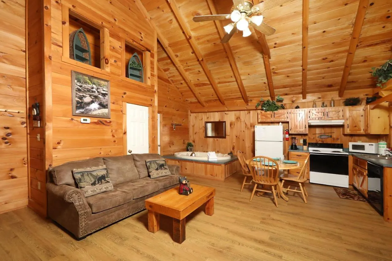 Creekside Tranquility 365 - One Bedroom Cabin * Pigeon Forge