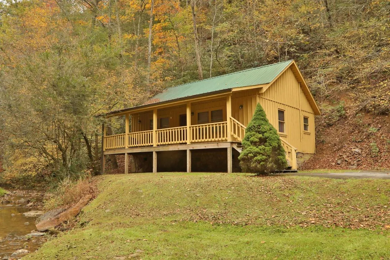 Creekside Tranquility 365 - One Bedroom Cabin Pigeon Forge