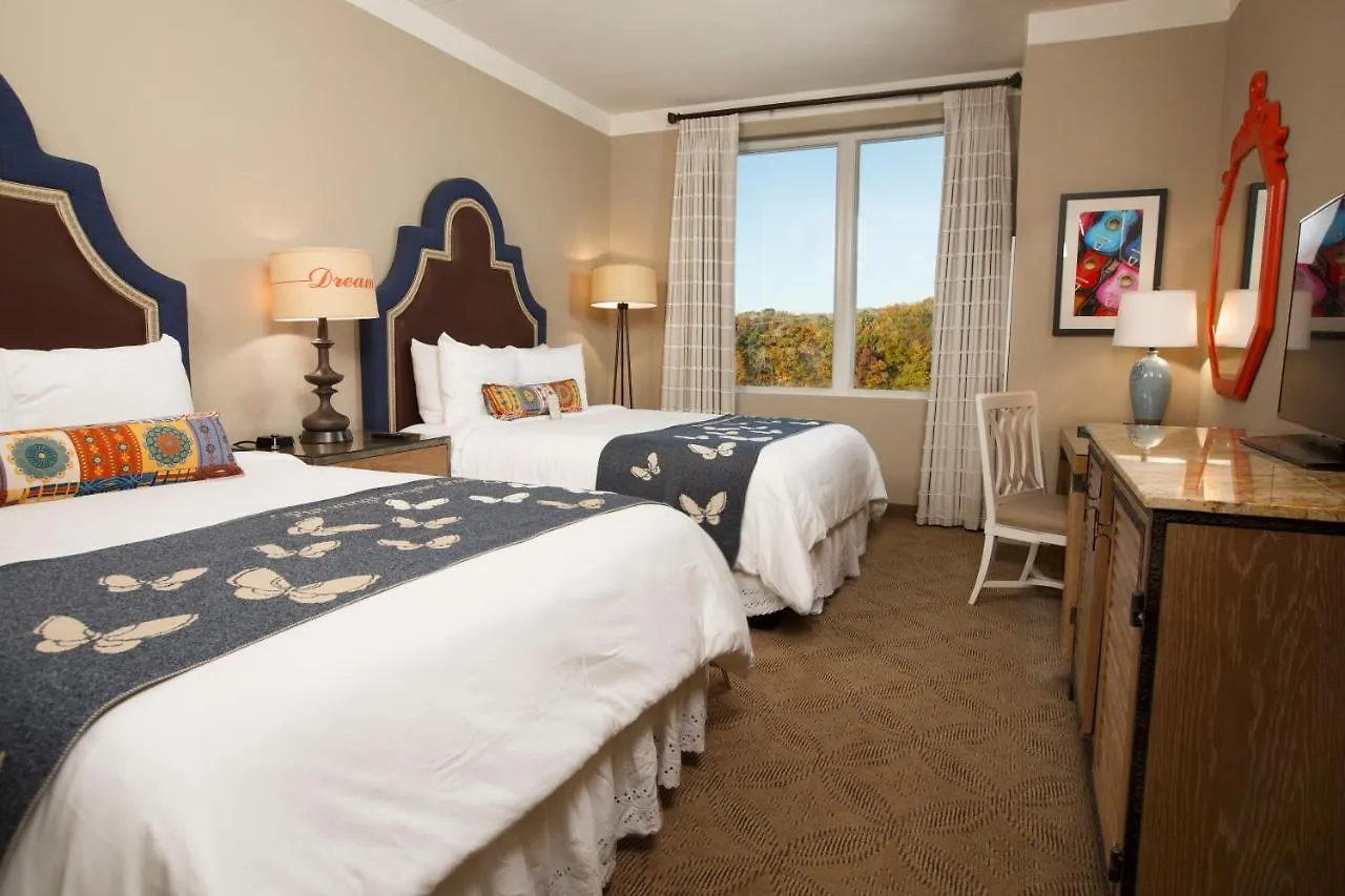 Dollywood's Dreammore And 4*