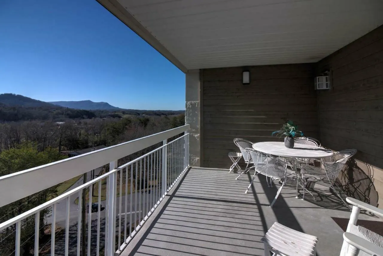 Holiday home Whispering Pines 654