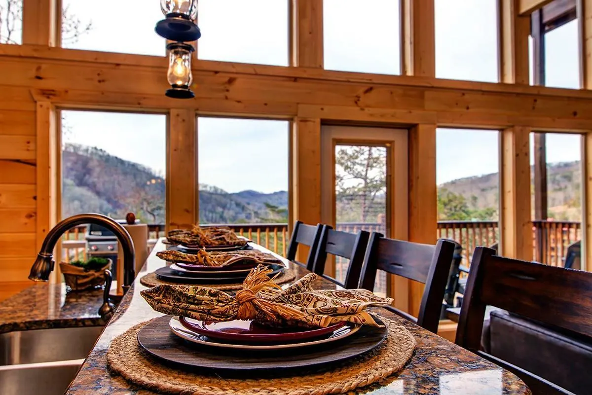 بيت للعطل A River Runs Through It Cabin