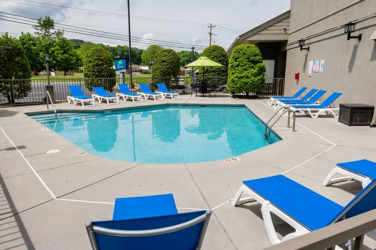 Twin Mountain & Hotel 3*