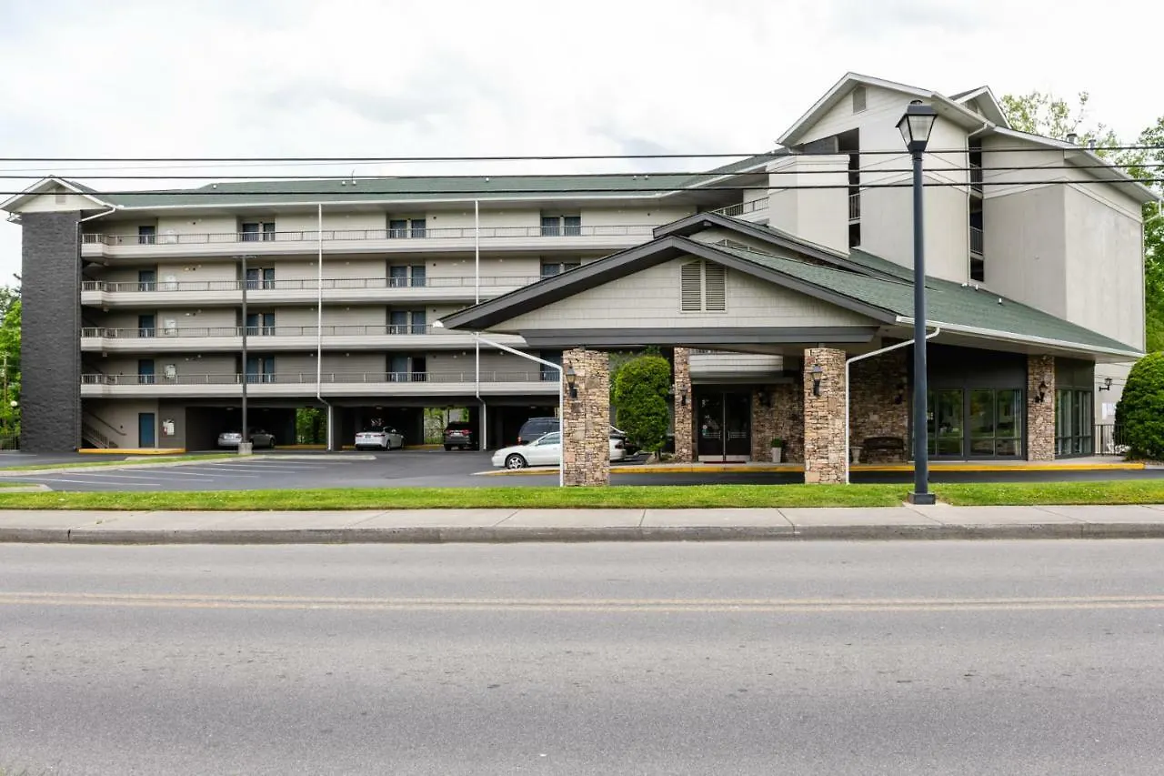 Twin Mountain & 3* Pigeon Forge