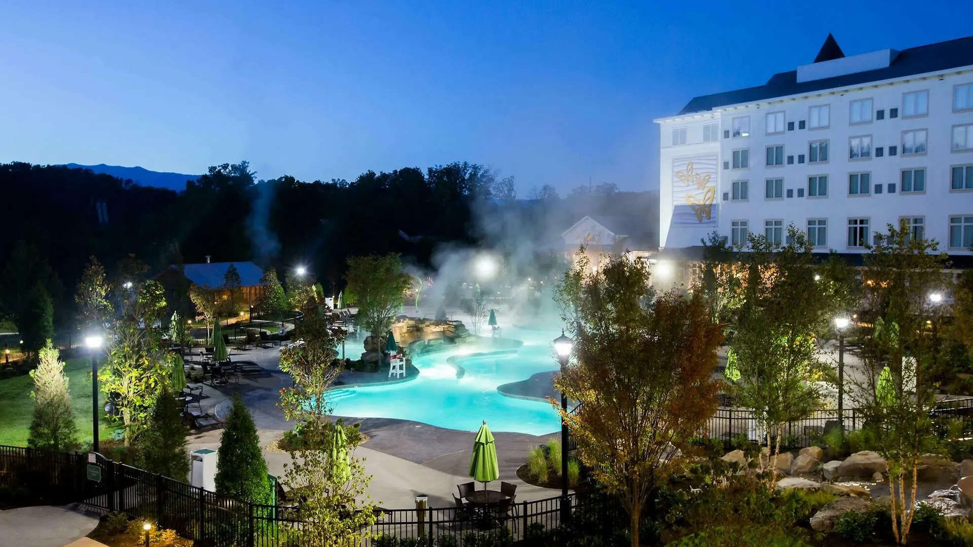 Resort Dollywood's Dreammore And Pigeon Forge