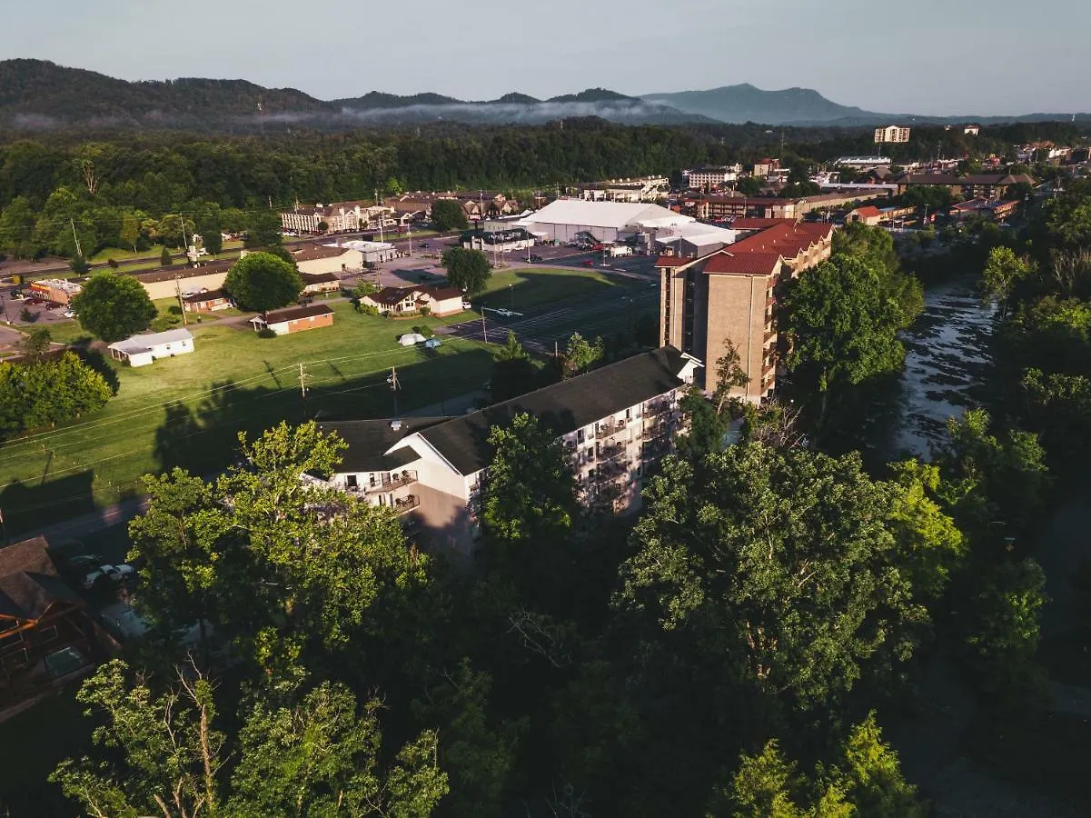 Twin Mountain & Hotel