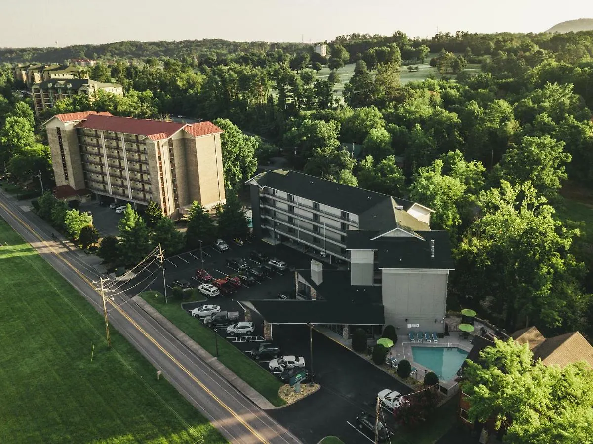 Twin Mountain & 3* Pigeon Forge