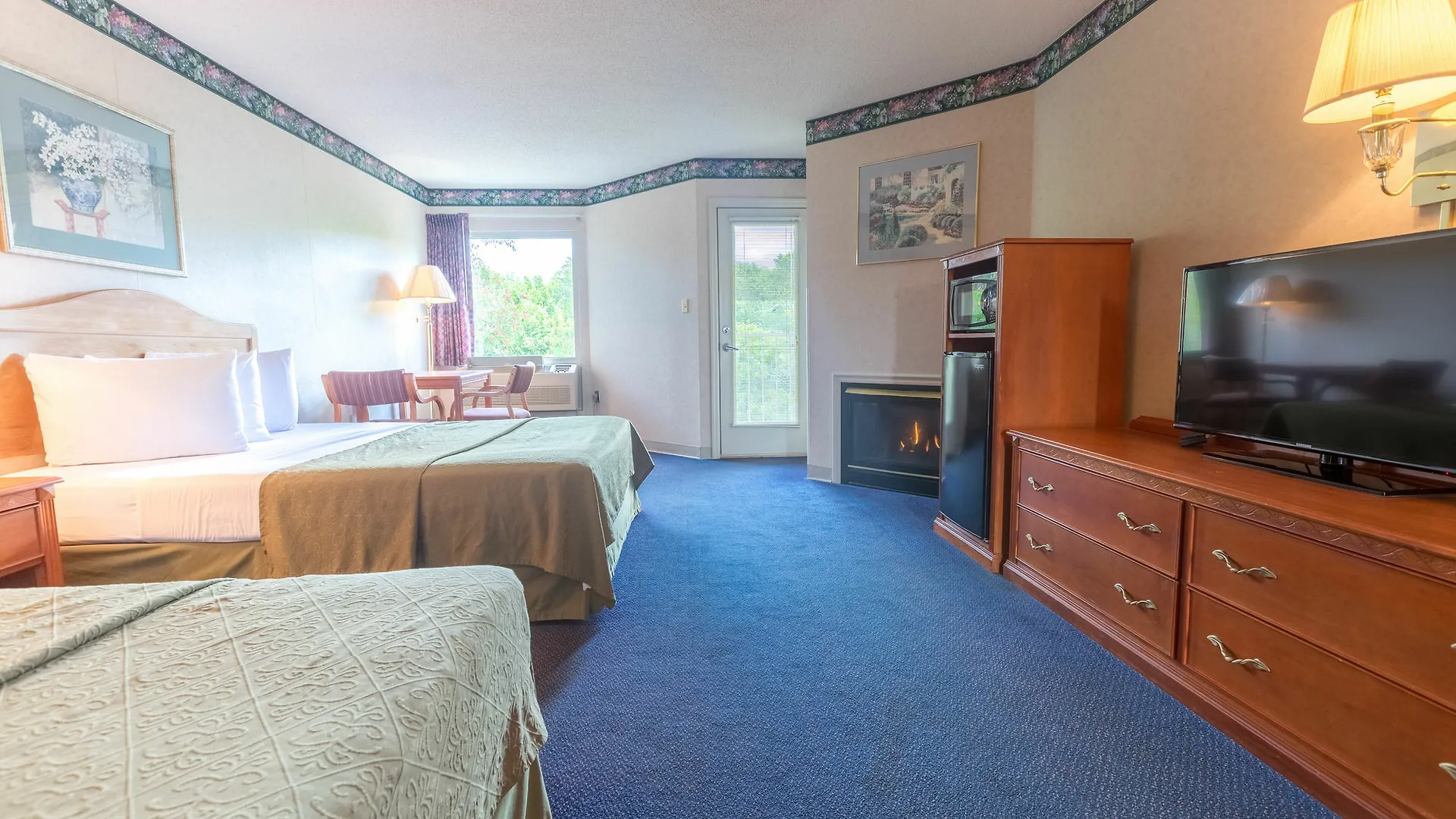 Twin Mountain & Hotel 3*