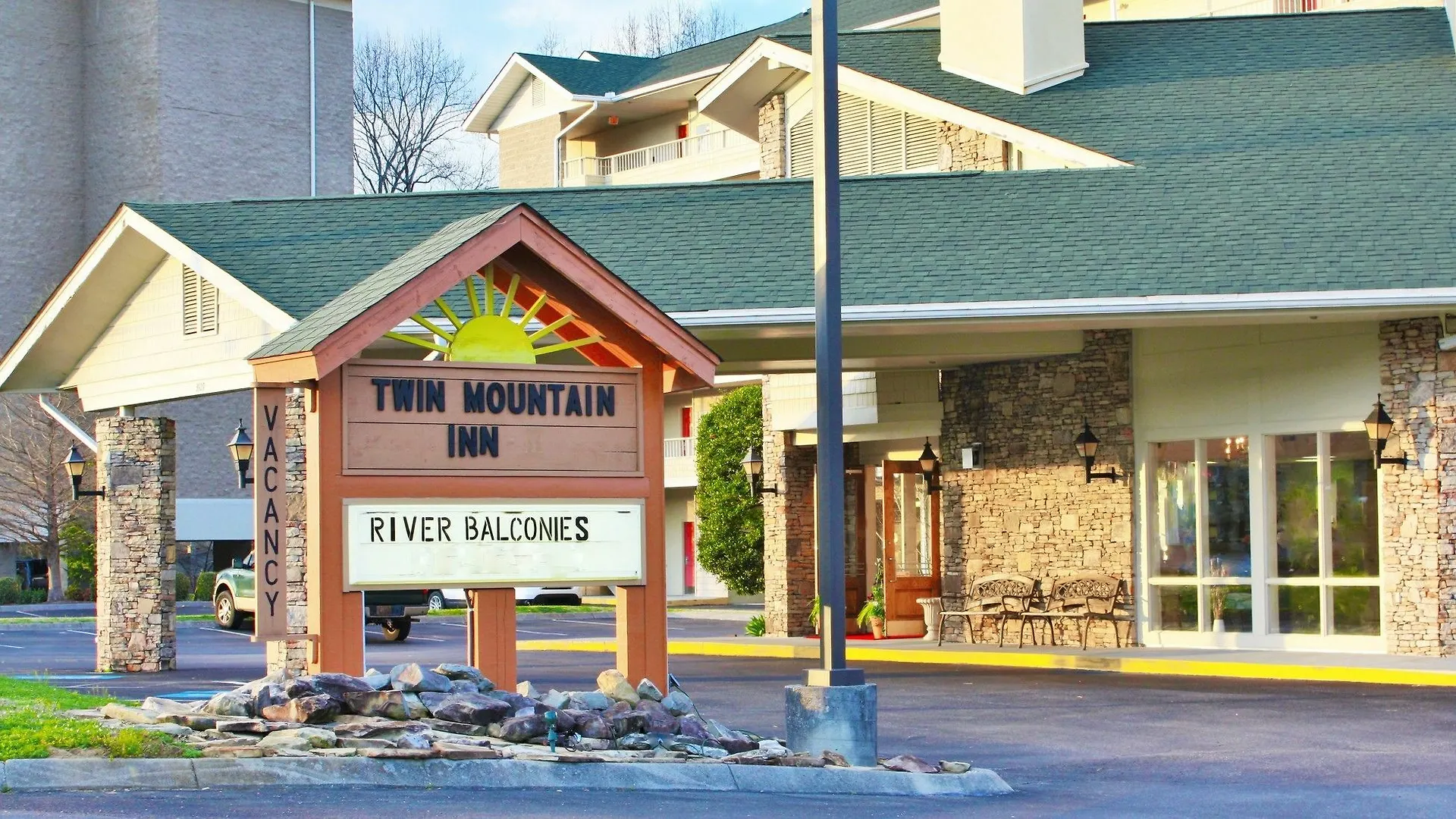 Hotel Twin Mountain & Pigeon Forge