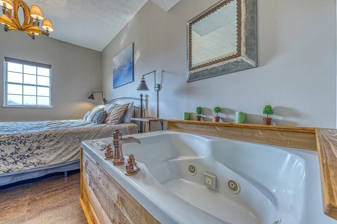 Golf View Apartment Pigeon Forge