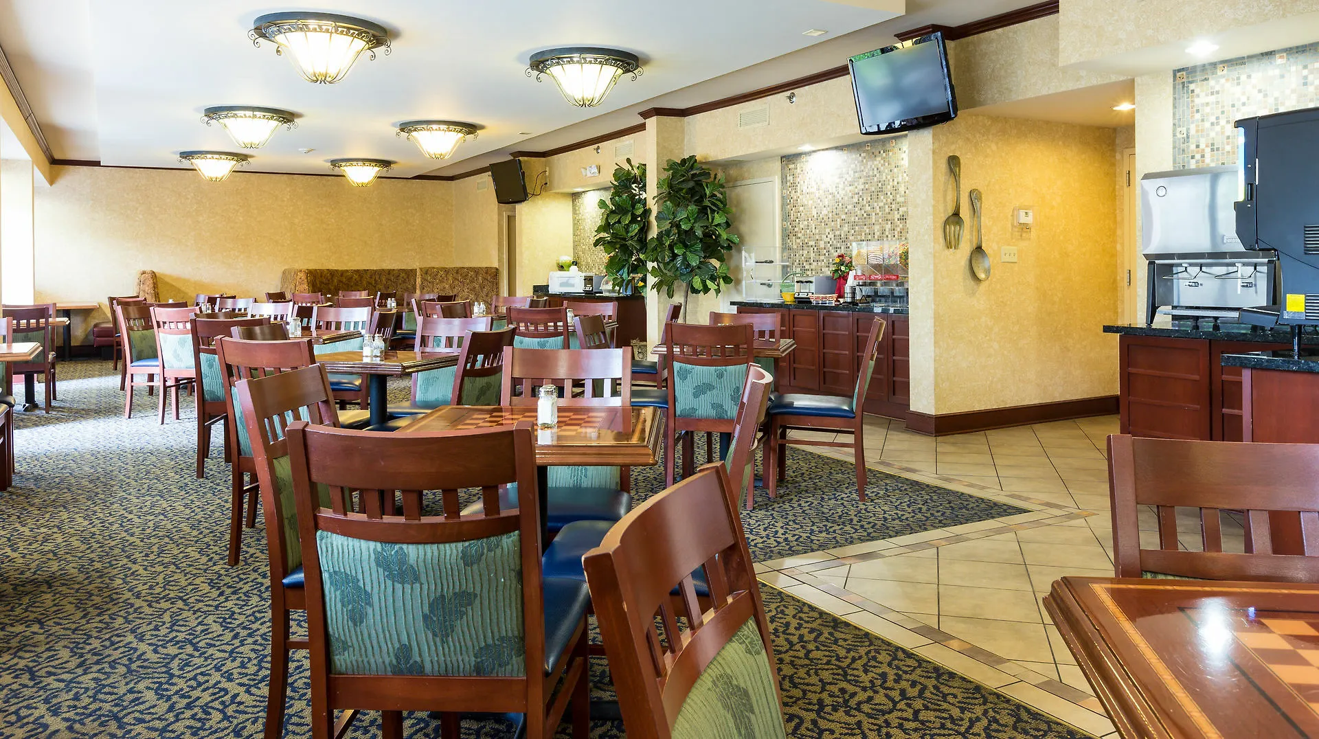 Inn Quality Near The Island