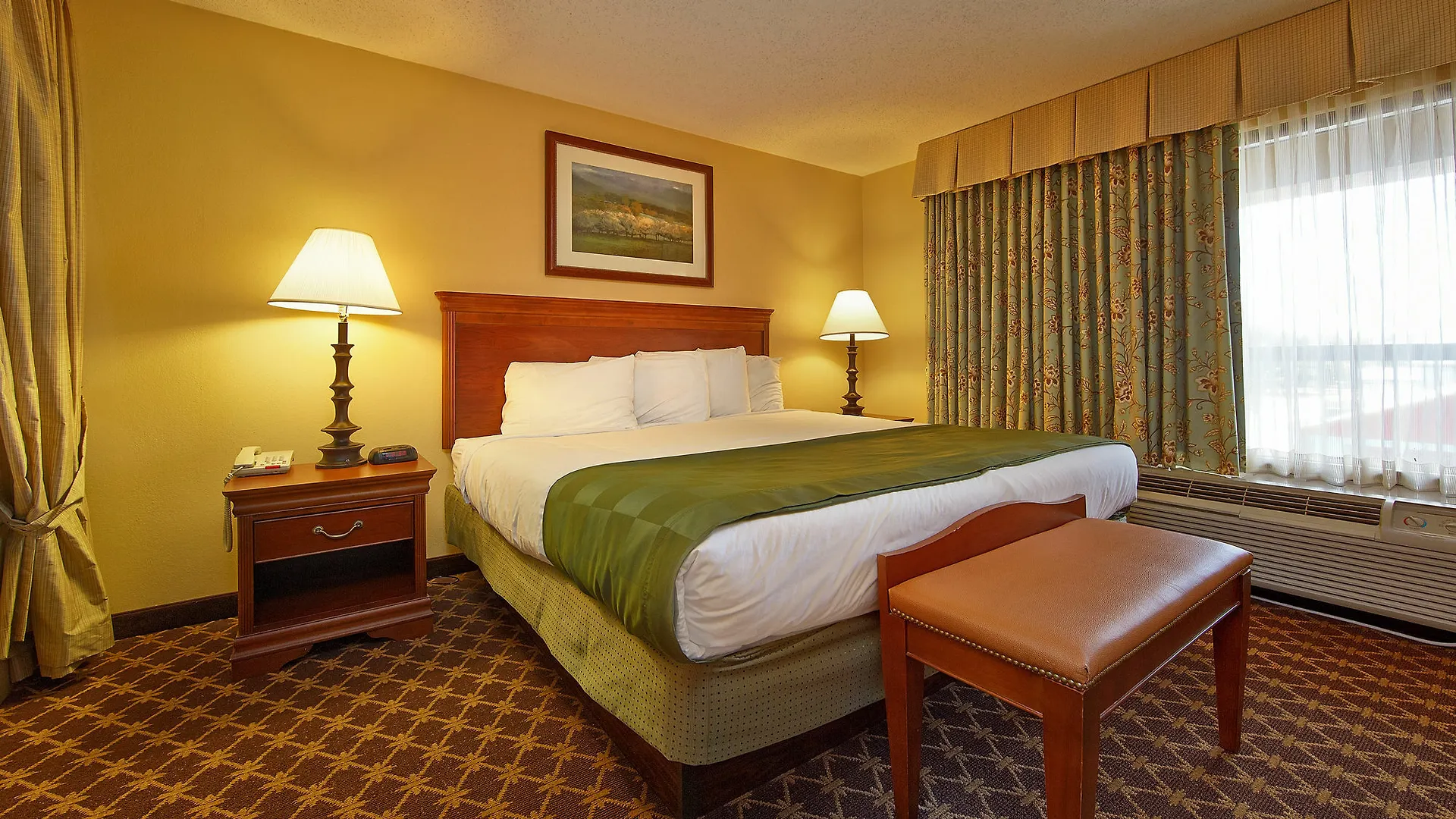 Quality Near The Island Inn 3*