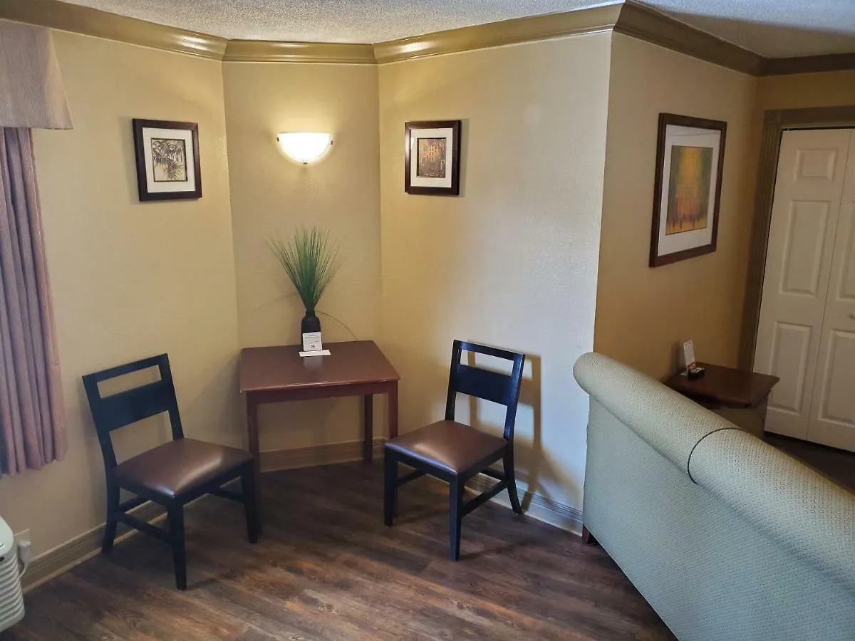 Colonial House موتيل بيدجن فورج