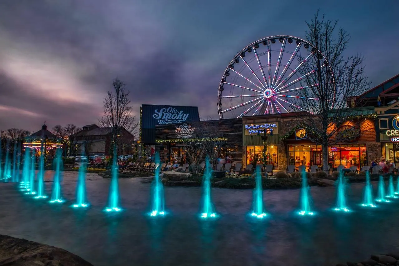 Feriehus A Barefoot Landing Pigeon Forge