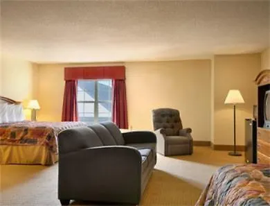 Hotel Ramada By Wyndham North
