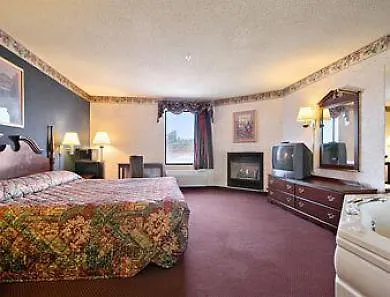 Hotel Leblanc Western Signature Collection Pigeon Forge