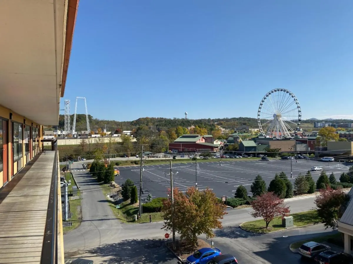 Hotel Mountain Vista & - Near The Island Inpigeon Forge