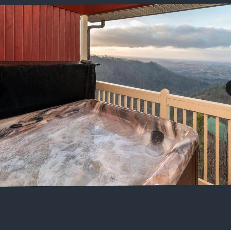 Sully's Mountain Retreat - Million Dollar View!! Holiday home *