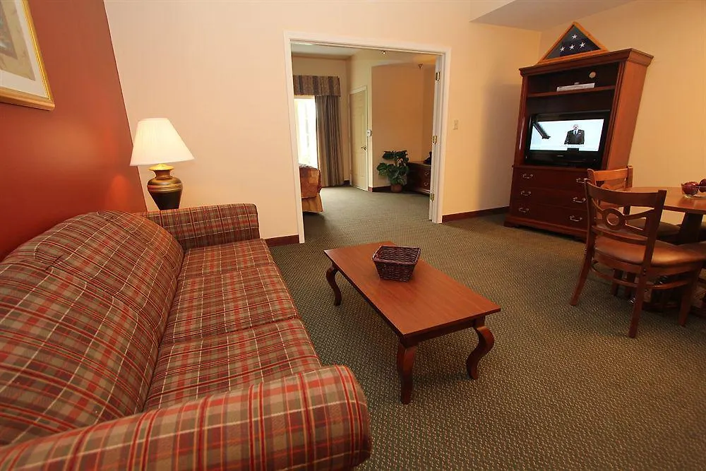 The At Governor's Crossing 3*