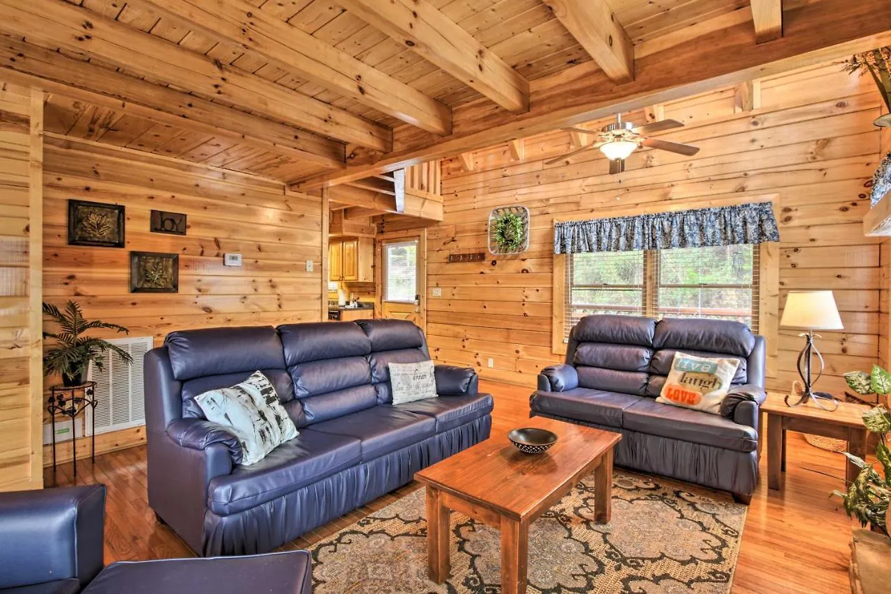 Romantic With Hot Tub In Pigeon Forge! Dom wakacyjny Pigeon Forge