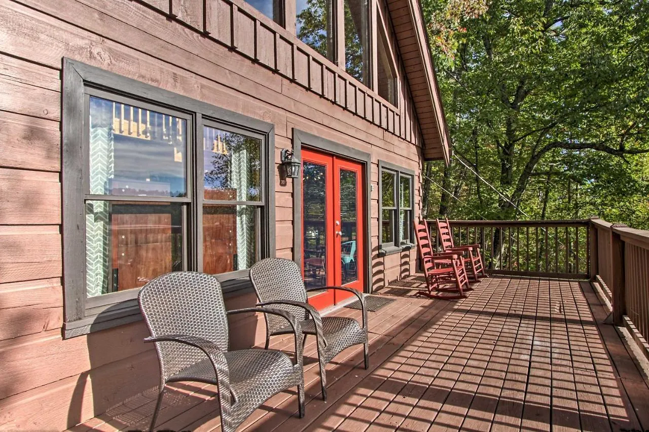 Scenic Solitude With Private Hot Tub! Ferienhaus