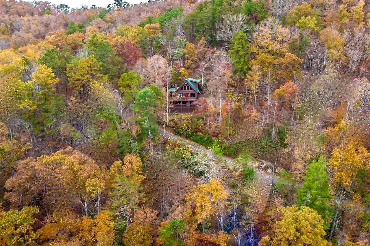 Ferienhaus Scenic Solitude With Private Hot Tub!