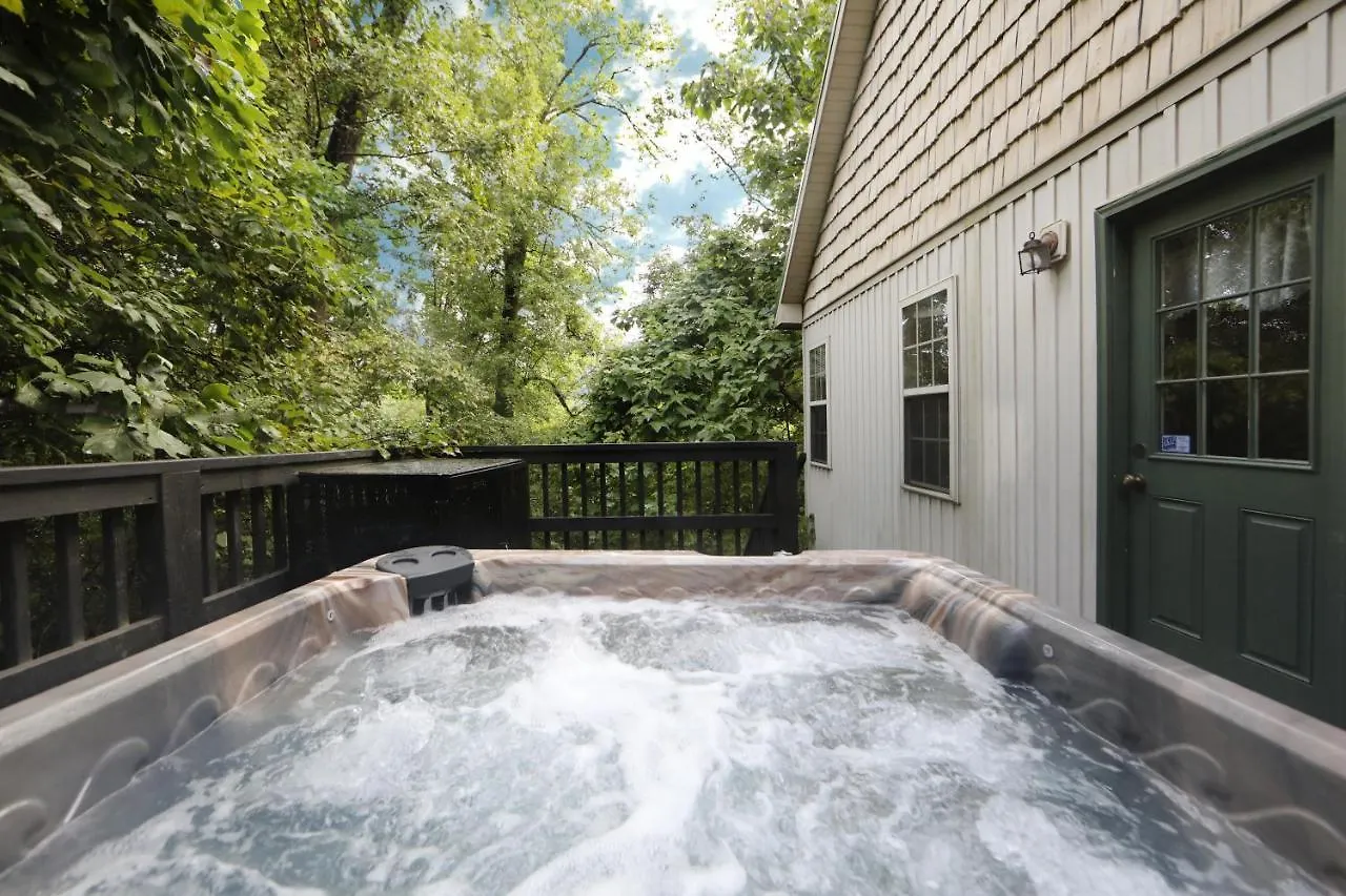 Chalet Ivy Falls #9 *