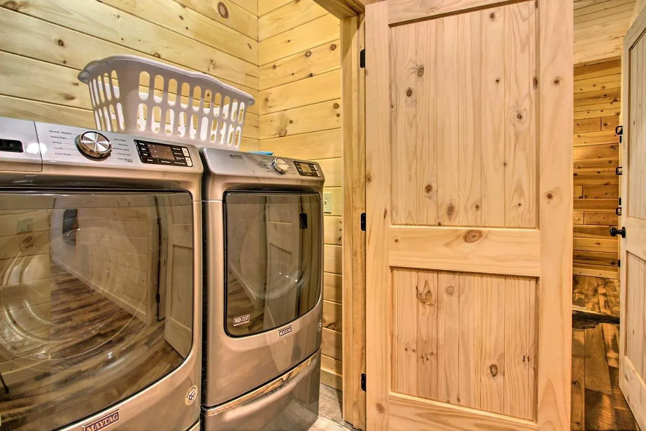 Riverfront With Hot Tub - 3 Miles To Dollywood * Pigeon Forge