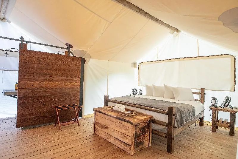 Under Canvas Great Smoky Mountains Роскошный шатер Пиджен-Фордж