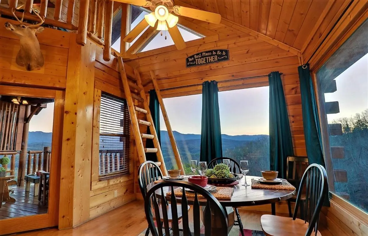 A Natural High Holiday home Pigeon Forge