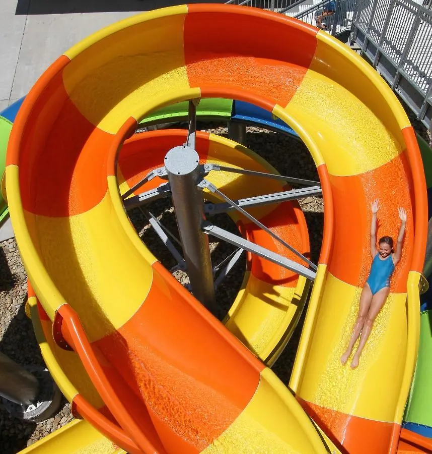 Szálloda Country Cascades Waterpark