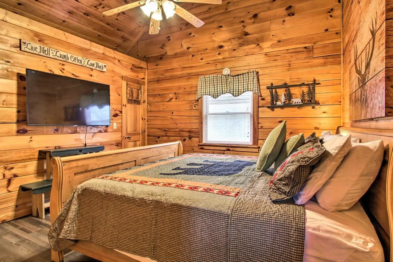 With Hot Tub And Mountain Views! Σπίτι διακοπών Pigeon Forge